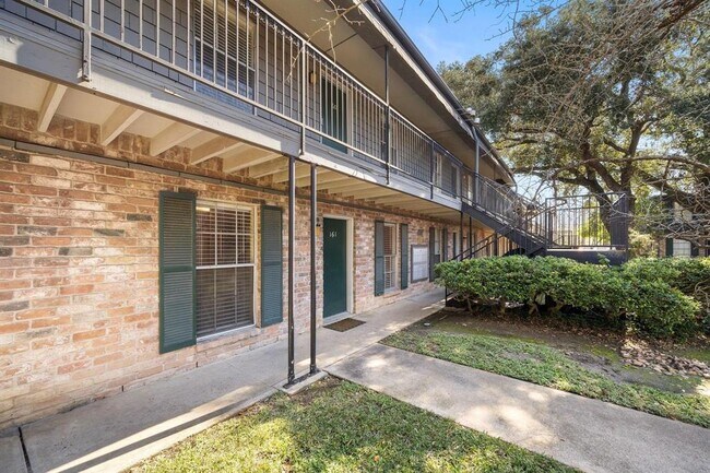 Building Photo - 8931 Gaylord Dr