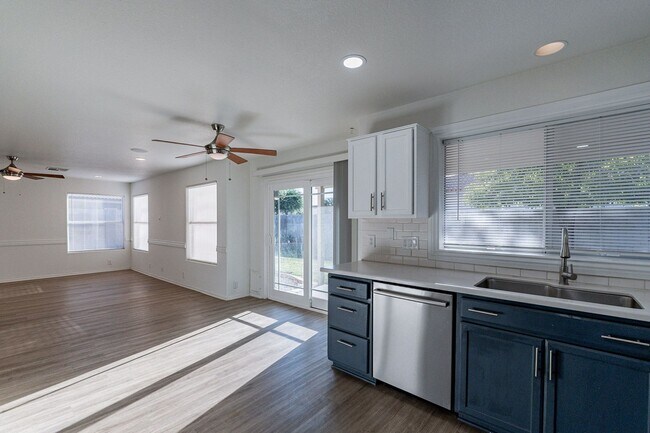 Building Photo - Spacious 5-Bedroom Home with Open Layout & Private Backyard