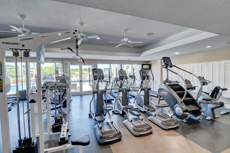 Building Photo - 19314 King Palm Ct