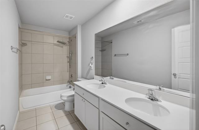 Building Photo - 5913 Pensby Dr