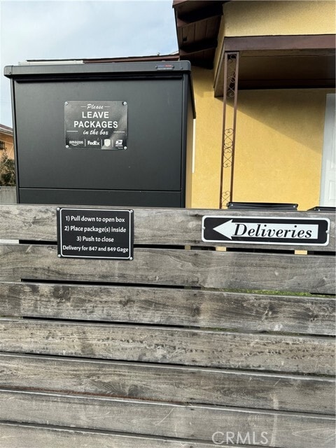 Building Photo - 847 W Gage Ave