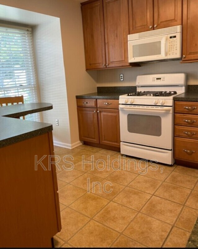 Building Photo - 6268 Walkers Croft Way