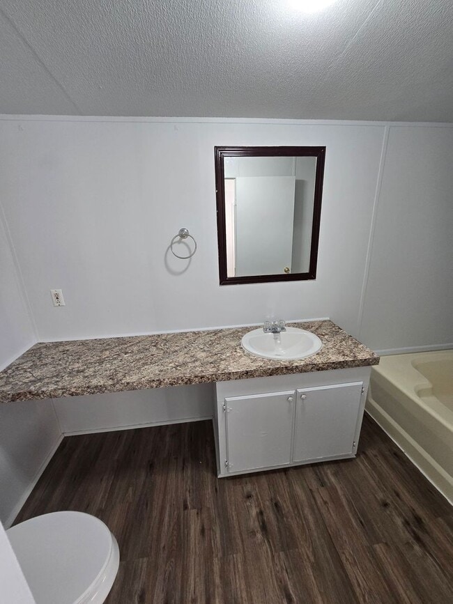 Building Photo - 5529 Shasta Way