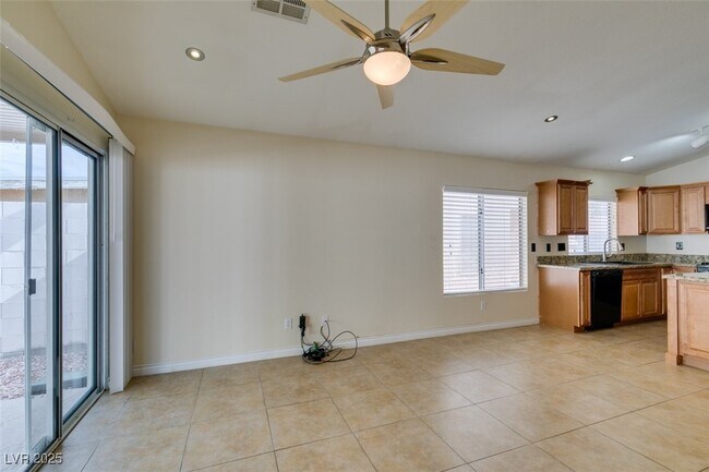 Building Photo - 744 Gritty Garnet Ave