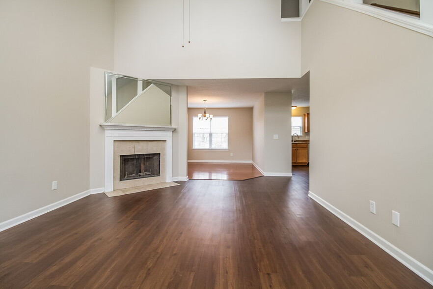 Building Photo - 6007 Eden Ln
