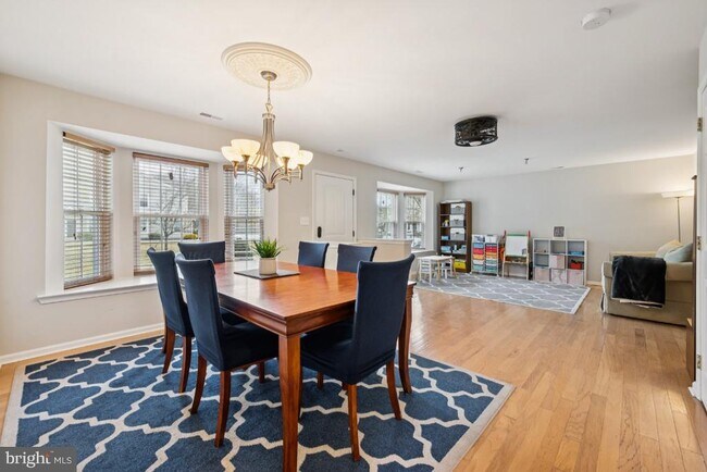 Building Photo - 52 Stokes Rd