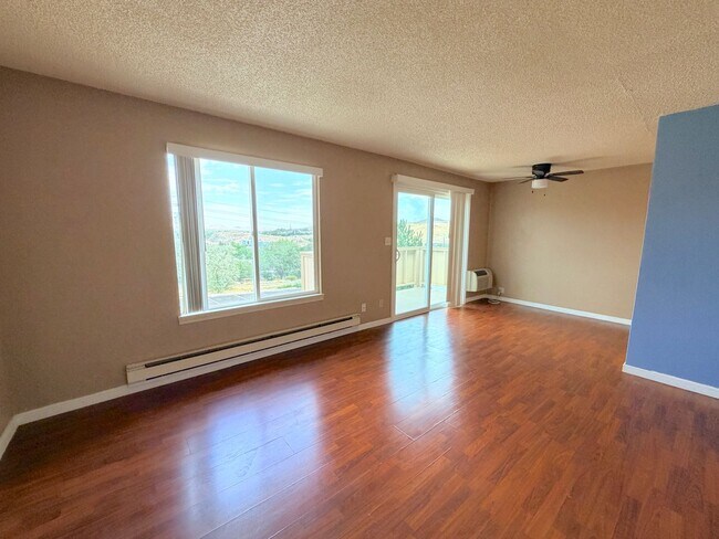 Building Photo - 3951 Clear Acre Ln