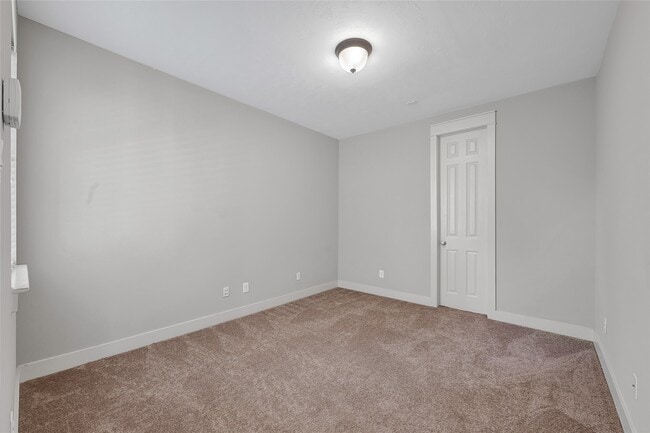 Building Photo - 1237 Hobbs Reach Ln