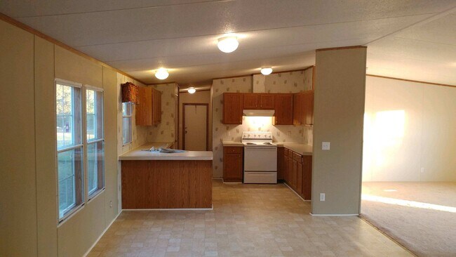 Building Photo - 104 Nandina Pl