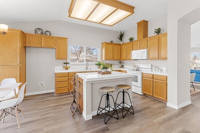 Building Photo - Coming in July!!! 3 Bedroom 2 bath!
