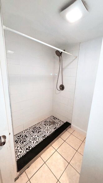 Building Photo - 1208 13th St