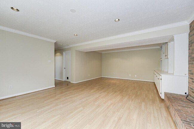 Building Photo - 11733 Ambleside Dr