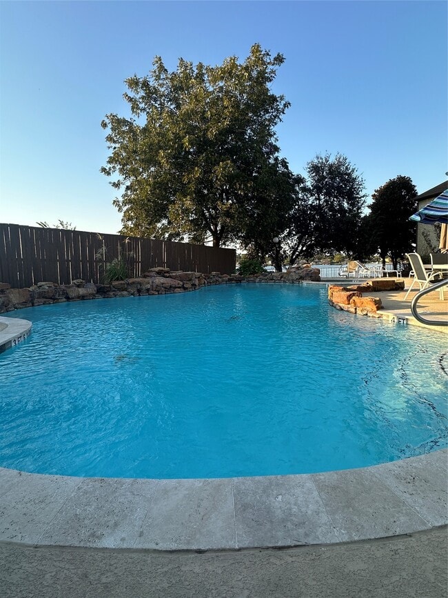 Building Photo - 17570 Hwy 105 W