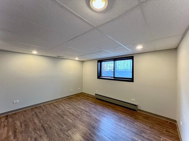 Building Photo - 312 S Lodge Ln