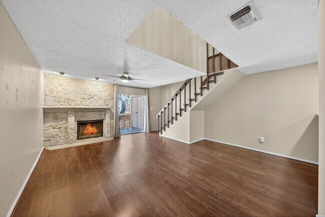 Building Photo - 4107 Medical Dr