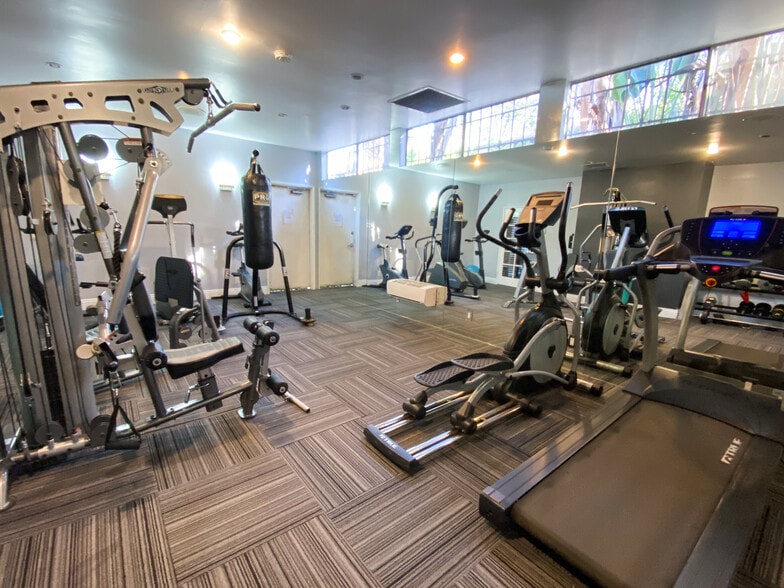 Gym - 18350 Hatteras St