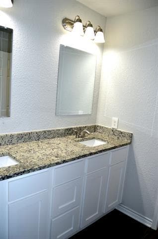 Building Photo - 2216 Sayle St