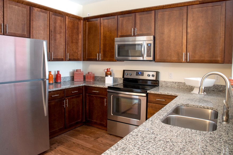 Luxury Kitchen - Wexford Village at Devonshire