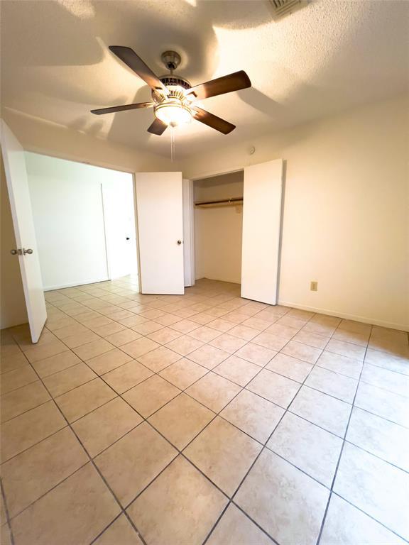 Building Photo - 2827 Waypark Dr