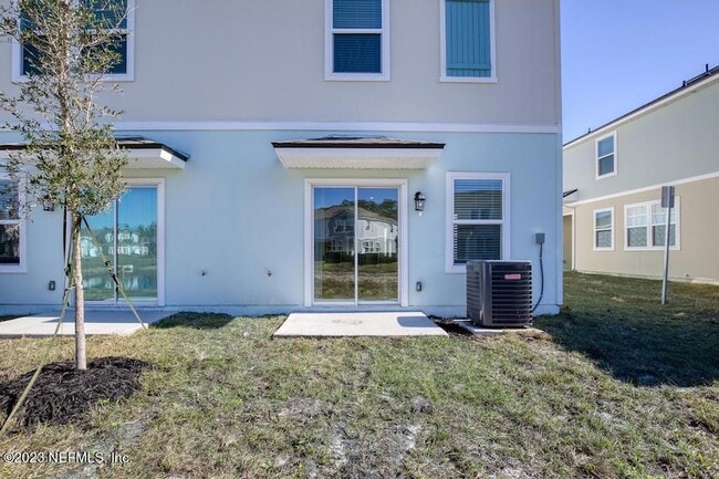 Building Photo - 46 Oarsman Xing Dr