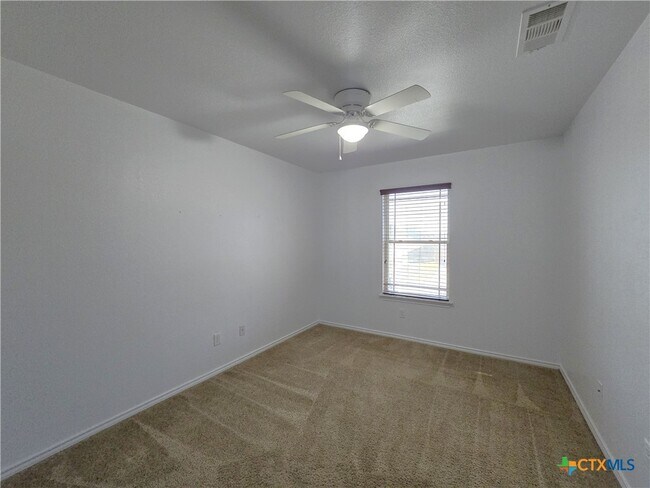 Building Photo - 1518 Indian Camp Trail