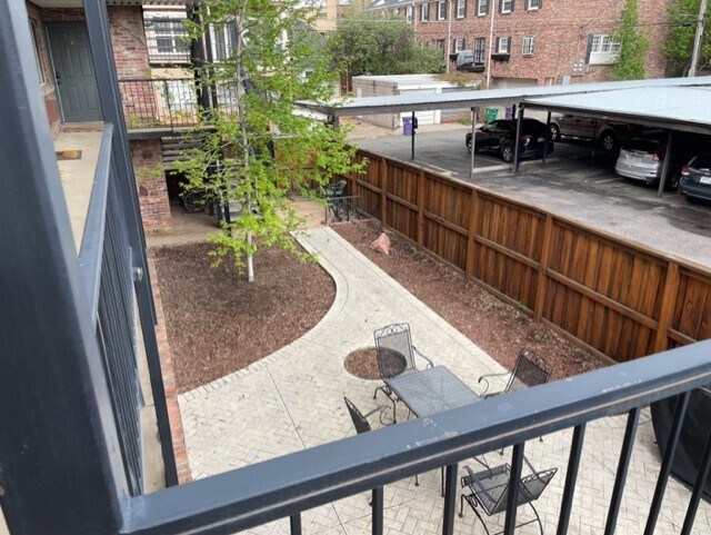 Gated Yard - 30 N Emerson St