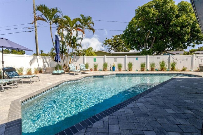 Building Photo - 6300 16th St S