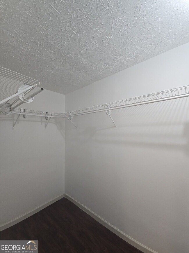 Building Photo - 2821 Meadowlark Trail NW