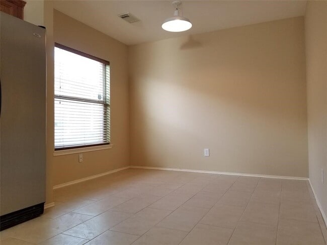 Building Photo - 15629 Ashbournne Springs Ln