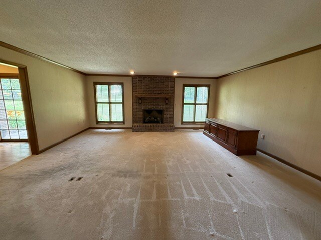 Building Photo - 590 Wedgwood Dr