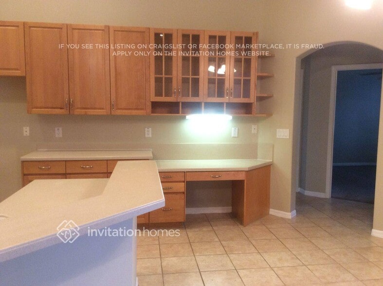 Building Photo - 10237 Shadow Branch Dr