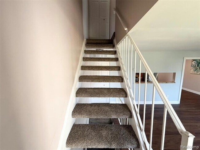 Building Photo - 23647 Stonehenge Blvd