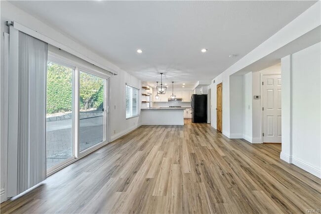 Building Photo - 25572 La Mirada St