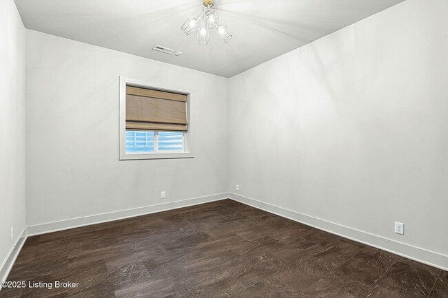 Building Photo - 11308 Peppermint St