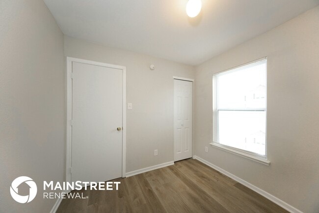 Building Photo - 8431 Sansa St