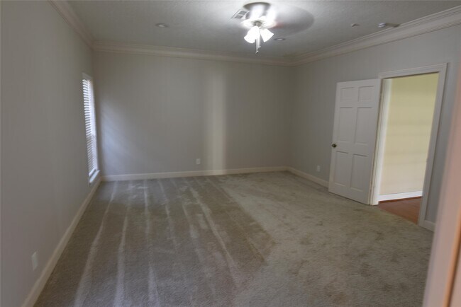 Building Photo - 1807 Brookchester Dr