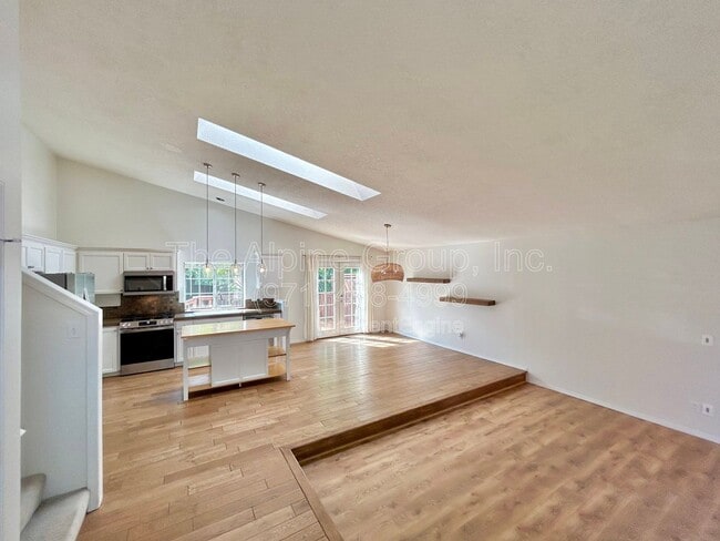 Building Photo - 14597 SW 81st Ave