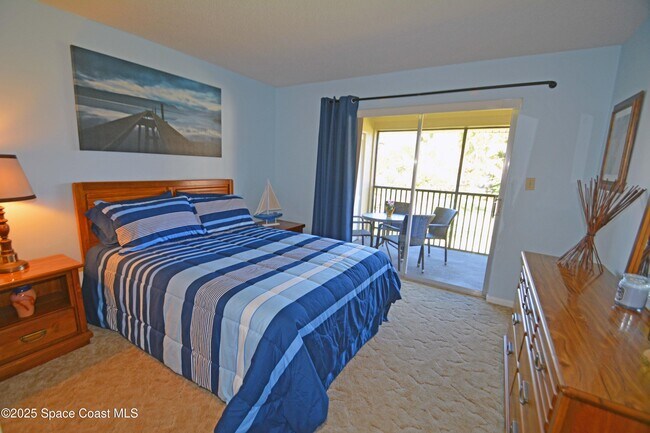 Building Photo - 201 St Lucie Ln