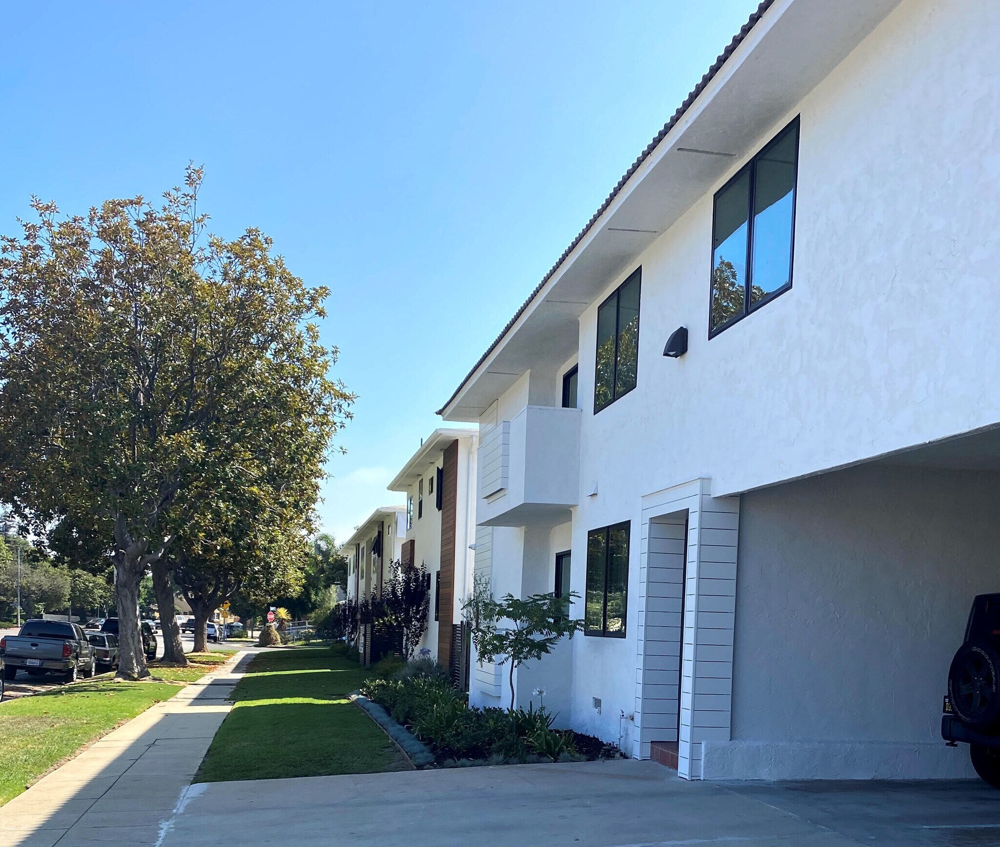 Building Photo - 11775 Gateway Blvd