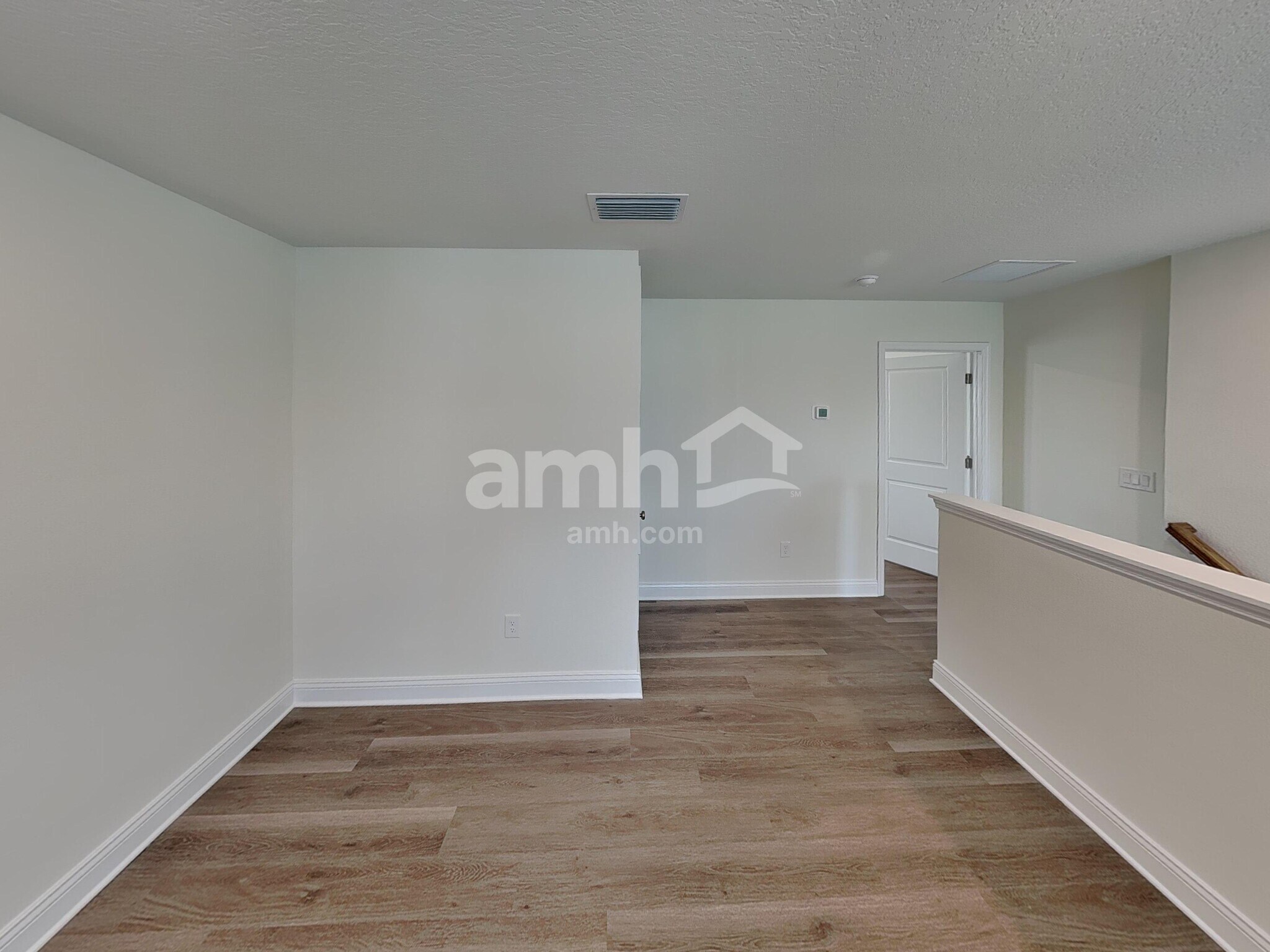 Building Photo - 2526 Feather Crst Dr