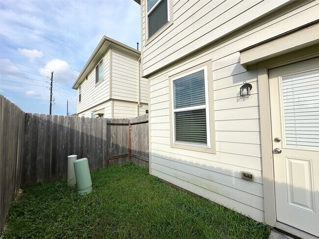 Building Photo - 5211 Daintree River Ct