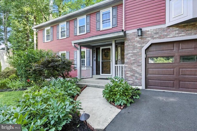 Building Photo - 9472 Lapstrake Ln