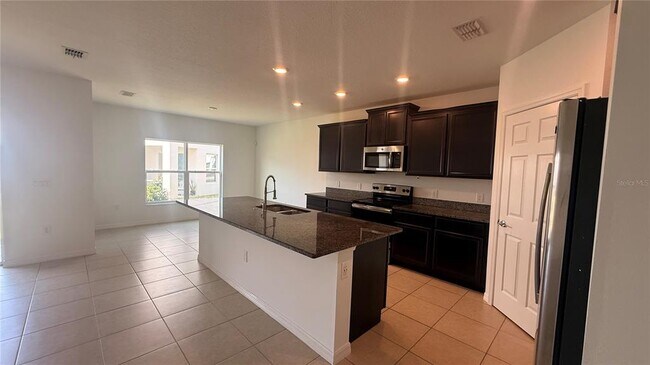 Building Photo - 3520 Beau Rd