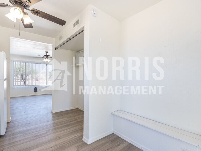 Building Photo - 26405 W Sherbundy Dr