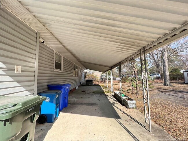 Building Photo - 209 Owen Dr