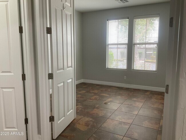 Building Photo - 20893 W Cora Vista