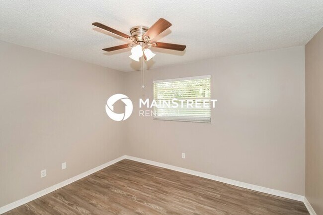 Building Photo - 1008 Turtle Creek Dr S