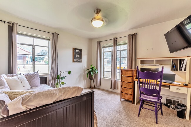 Building Photo - 1220 Binford St