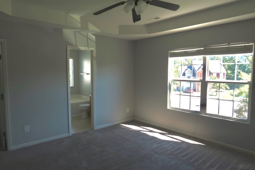 Building Photo - 3412 Mogollon Ct