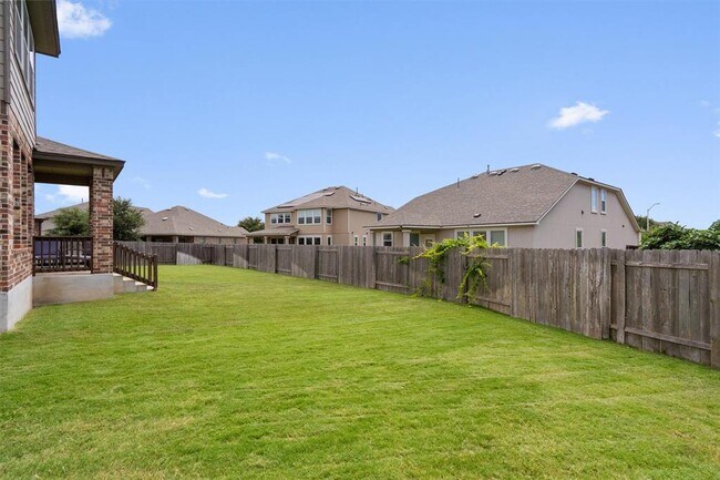 Building Photo - 1208 Ravenside Cove